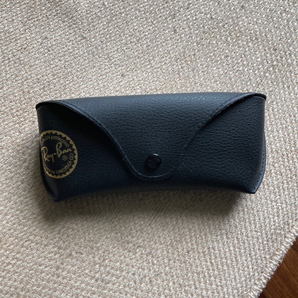 Ray Ban Case - Picture 1 of 1